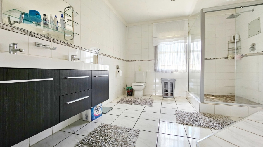 3 Bedroom Property for Sale in Oranjeville Free State